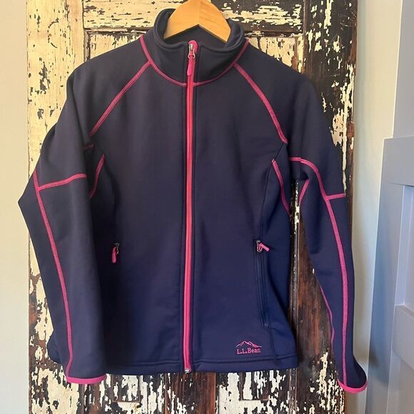 Women’s LL Bean lightweight polyester track sports jacket w pink trim piping. - Picture 2 of 11